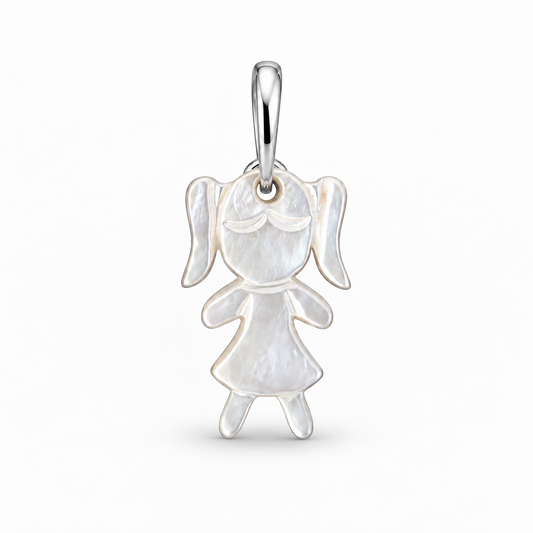 Pingente Menina em Madrepérola.